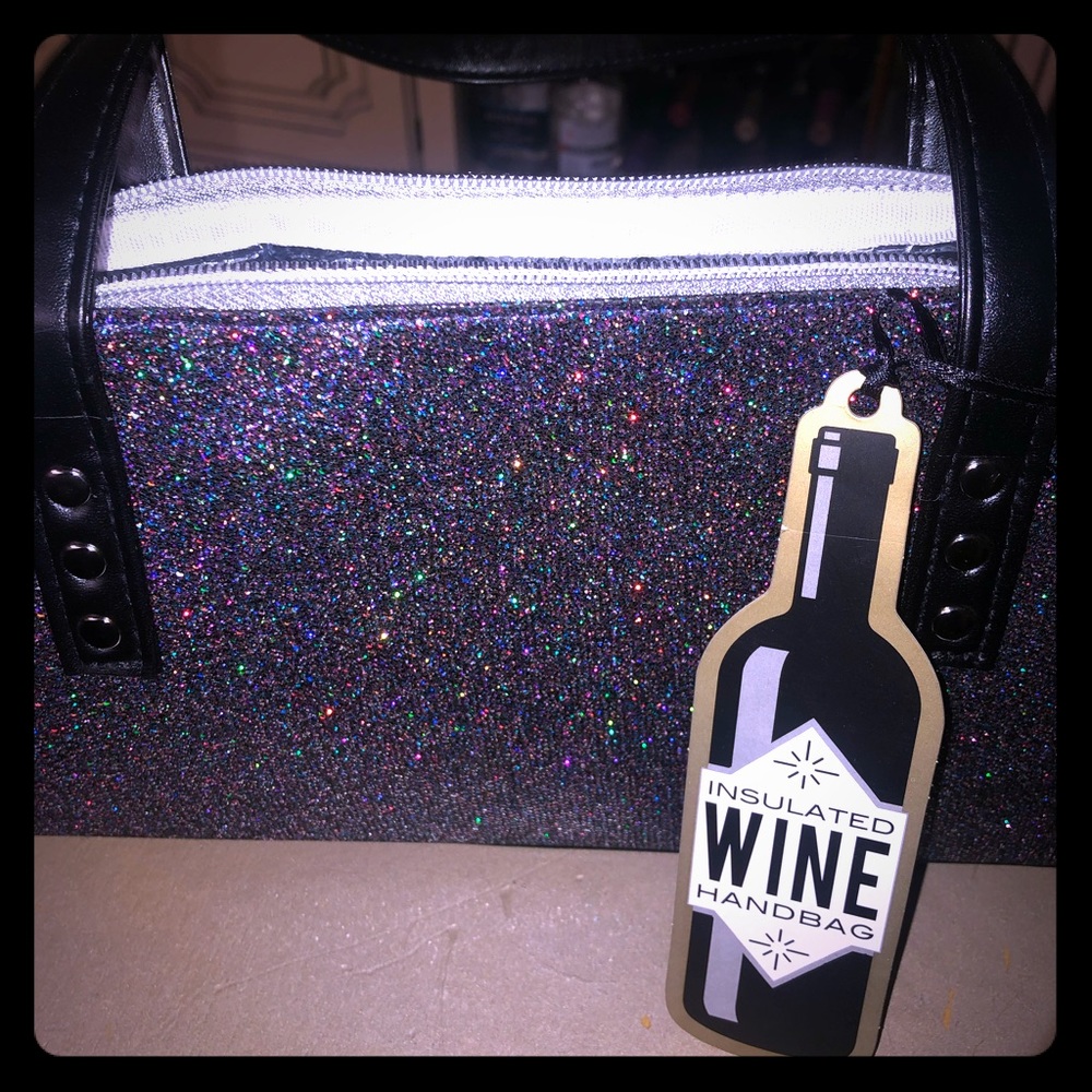 **SOLD**Insulated wine handbag